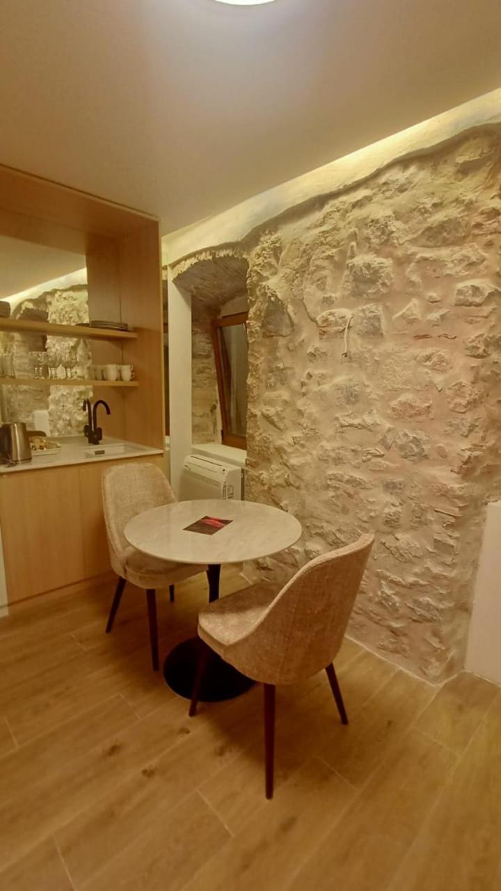 Casa Del Sol Pietra Daire *