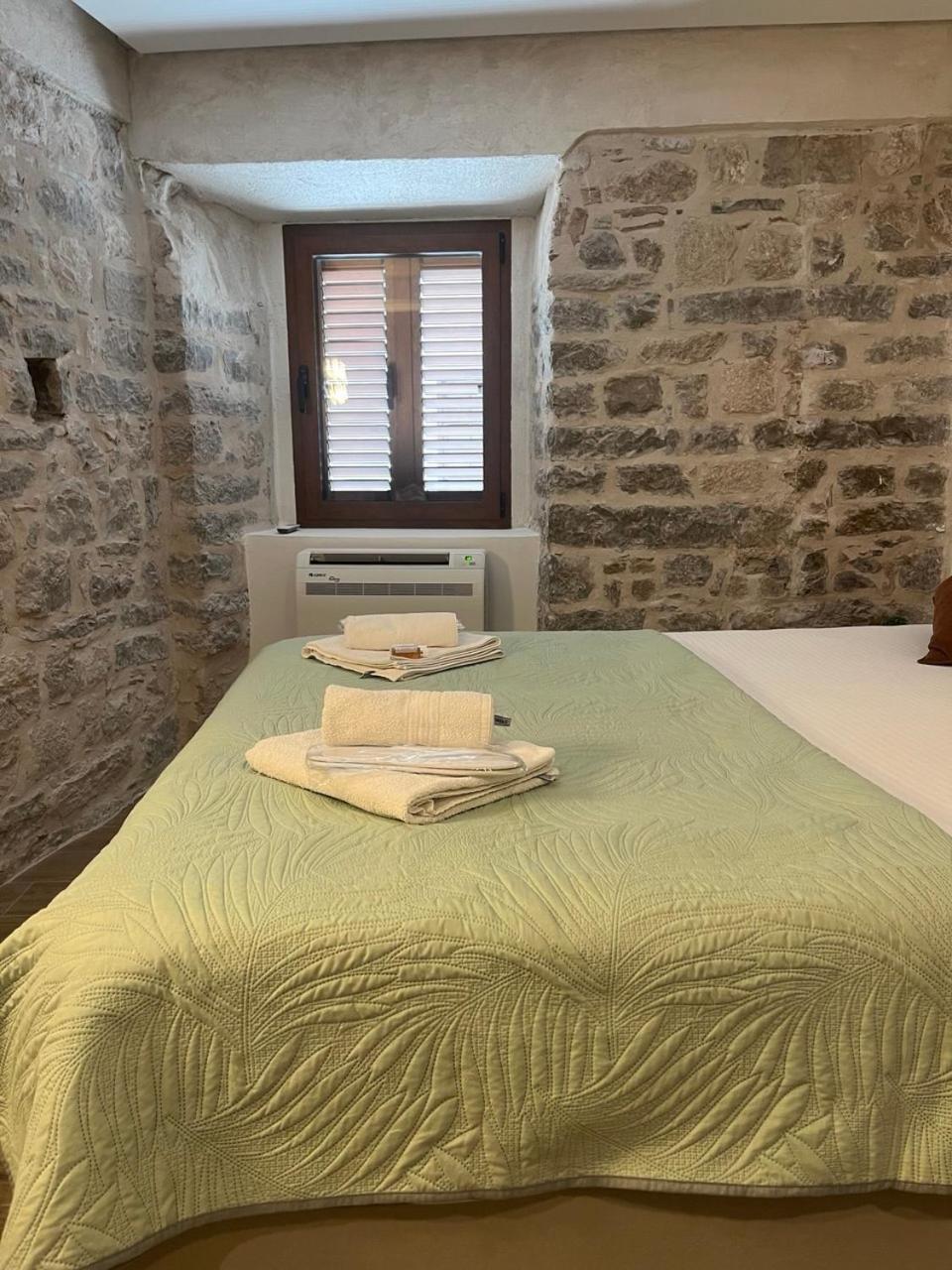 Casa Del Sol Pietra Daire
